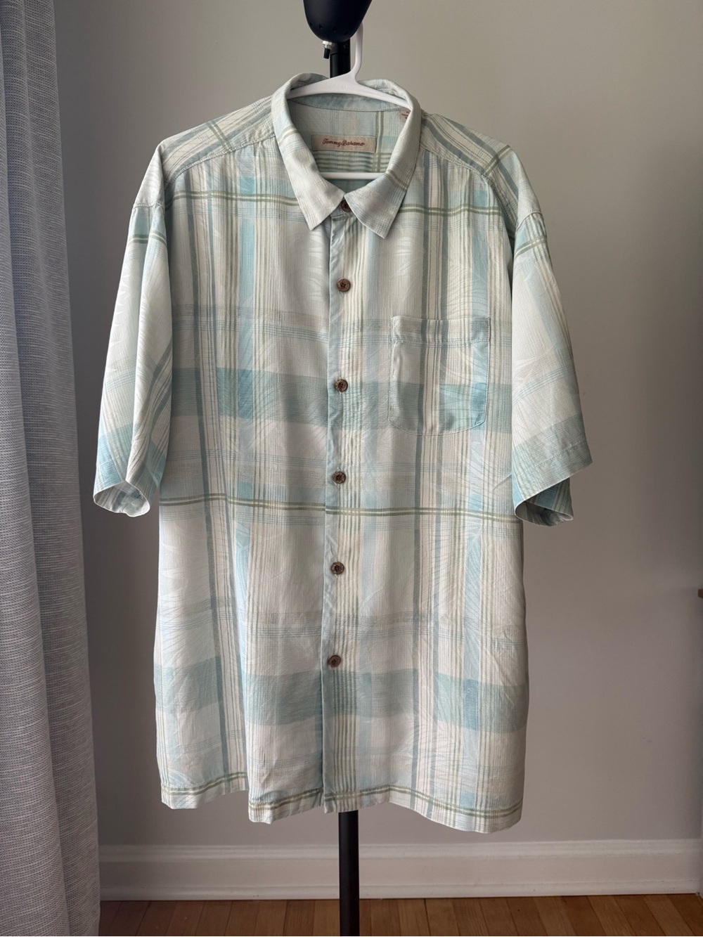 Tommy Bahama Men’s Silk Plaid Button Front Shirt XL/TG Short Sleeve
